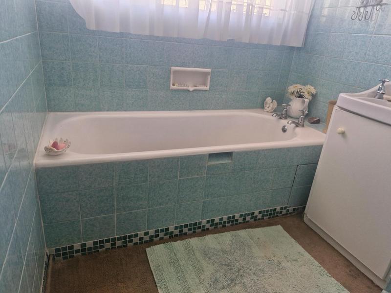 4 Bedroom Property for Sale in Parow North Western Cape